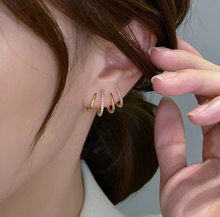 LANZAMIENTO | Aros Cuatro Puntas - Bañados en Oro 18k + ENVÍO GRATIS